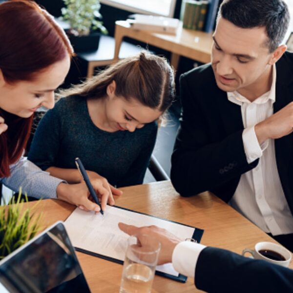 familia llegando a un acuerdo