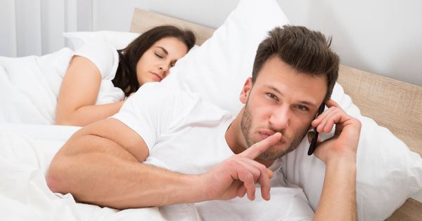 Silencio y confidencialidad en procesos legales. Engaño de pareja