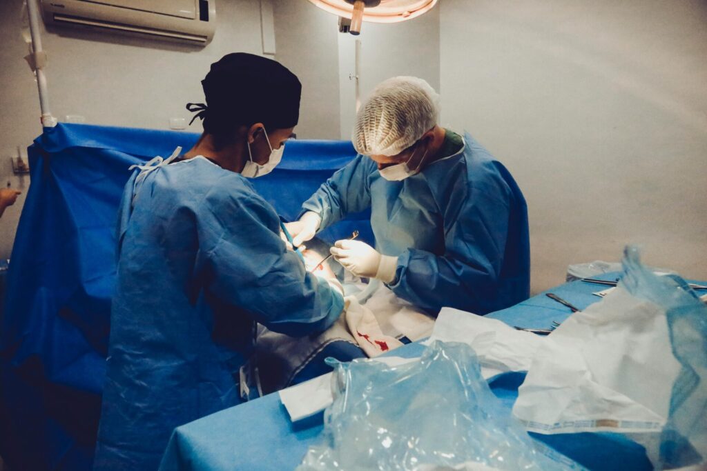 Intervención quirúrgica y entorno hospitalario